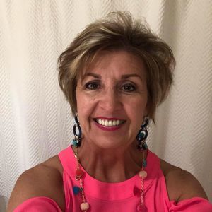 Meet your Posher, Connie